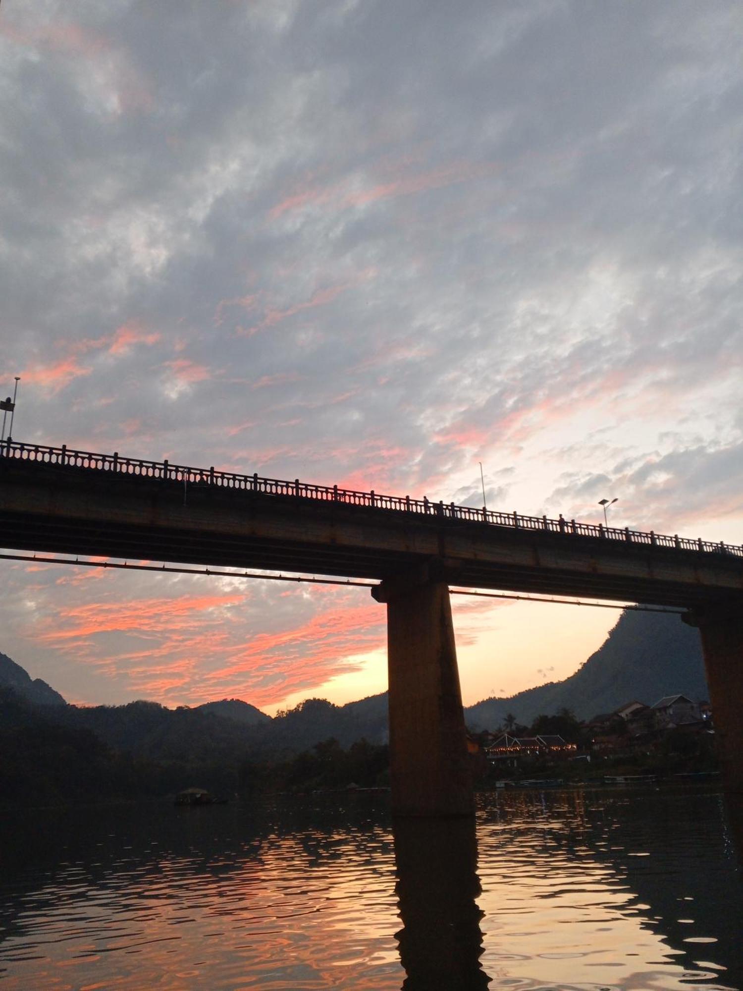 Cam U View Bungalow Hotell Nongkhiaw Exteriör bild